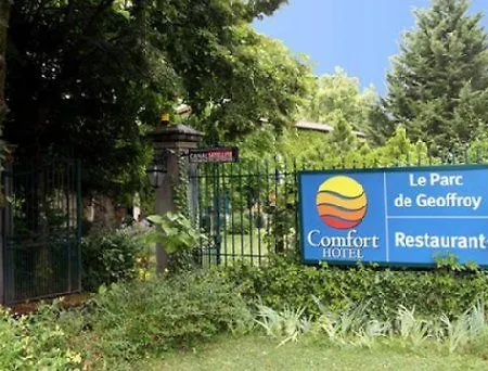 Le Parc De Geoffroy Hotel 3*